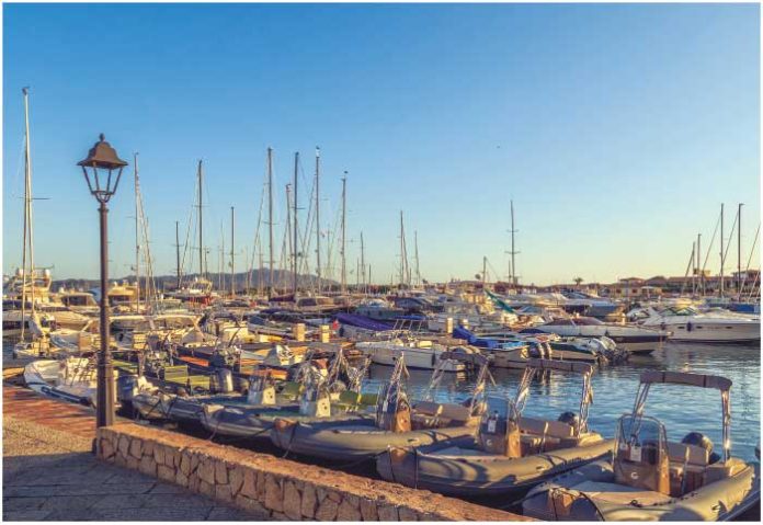 Porto Rondo Porto Rotondo abriga uma das melhores marinas do mundo. Saiba mais ...