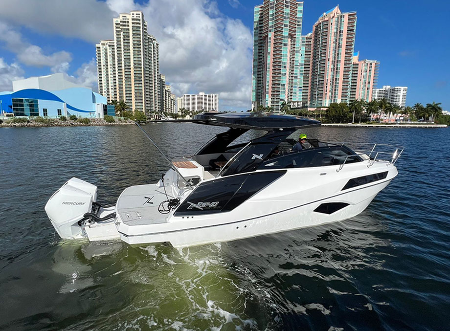 NX Boats no Miami Boat Show