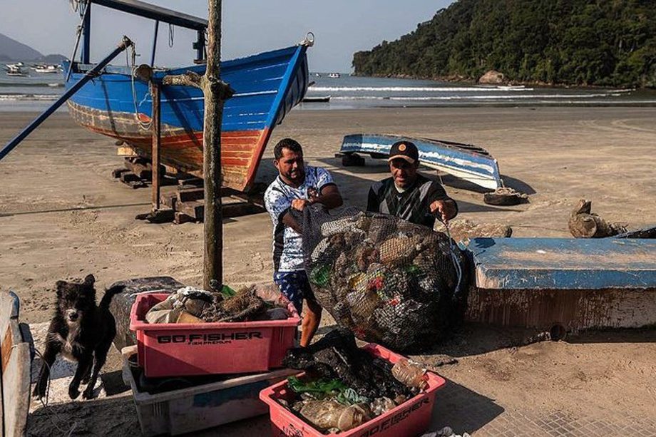 Mutirão de limpeza do Mar sem Lixo