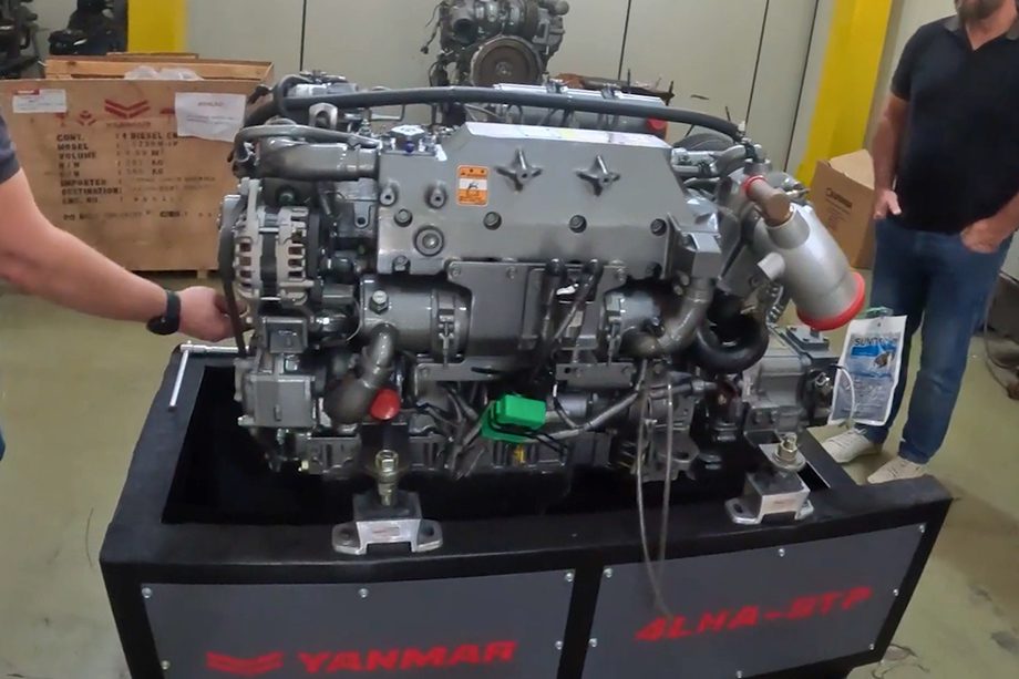 Para série náutica de expedição à Antártica, o Veleiro Endurance 64 navega com o motor 4LHA-STP da Yanmar