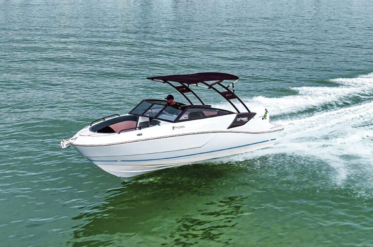 Teste Ross SR 220 Icon: uma 22 pés que agrada