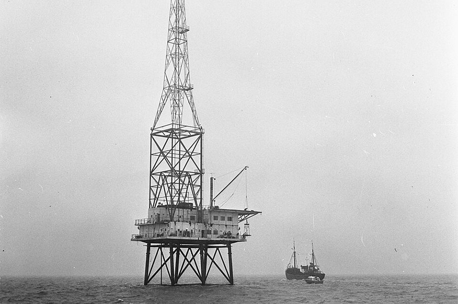 De emissora clandestina a restaurante refinado: conheça a história da Ilha REM